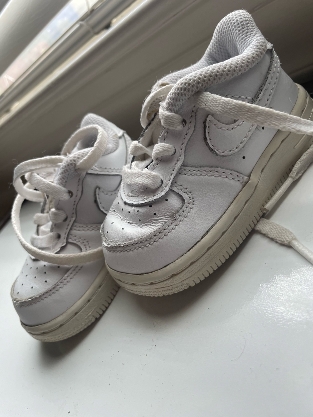 Nike Kids White Leather Low-Top Sneakers
